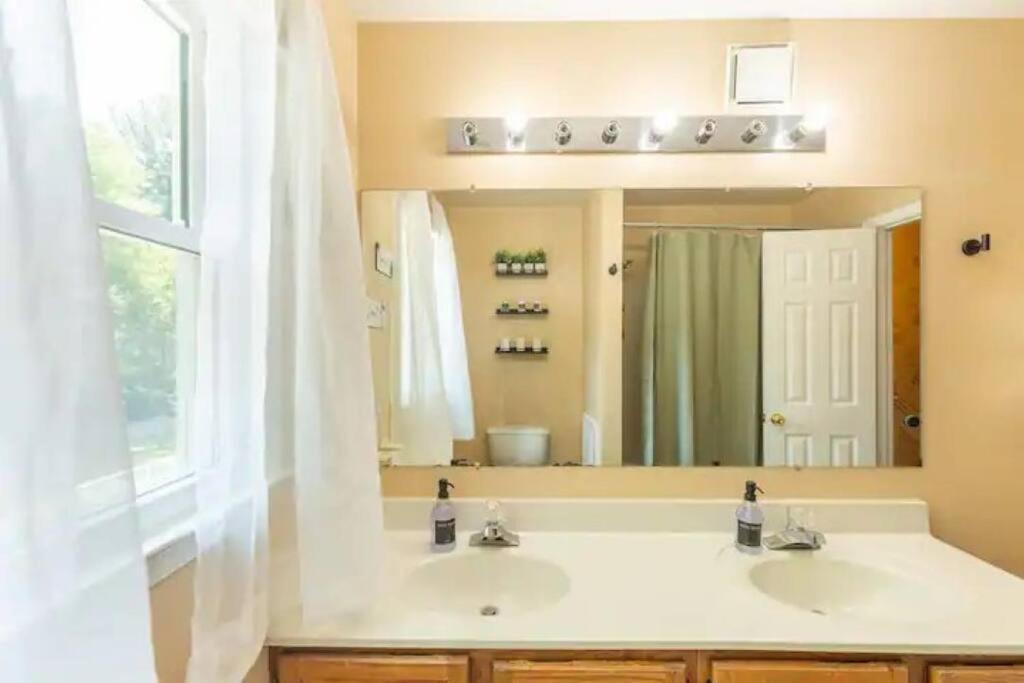 Lrge 5 Bedroom 9 Beds Near Dc-Pool, Hot Tub, Gym, Game Rm, Fire Pit Bowie Exterior foto