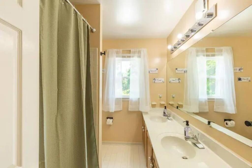 Lrge 5 Bedroom 9 Beds Near Dc-Pool, Hot Tub, Gym, Game Rm, Fire Pit Bowie Exterior foto